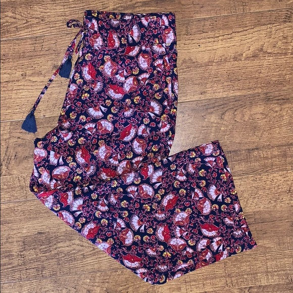 3/$20 liz Claiborne cropped high rise floral wide leg pants elastic drawstring - Picture 1 of 9